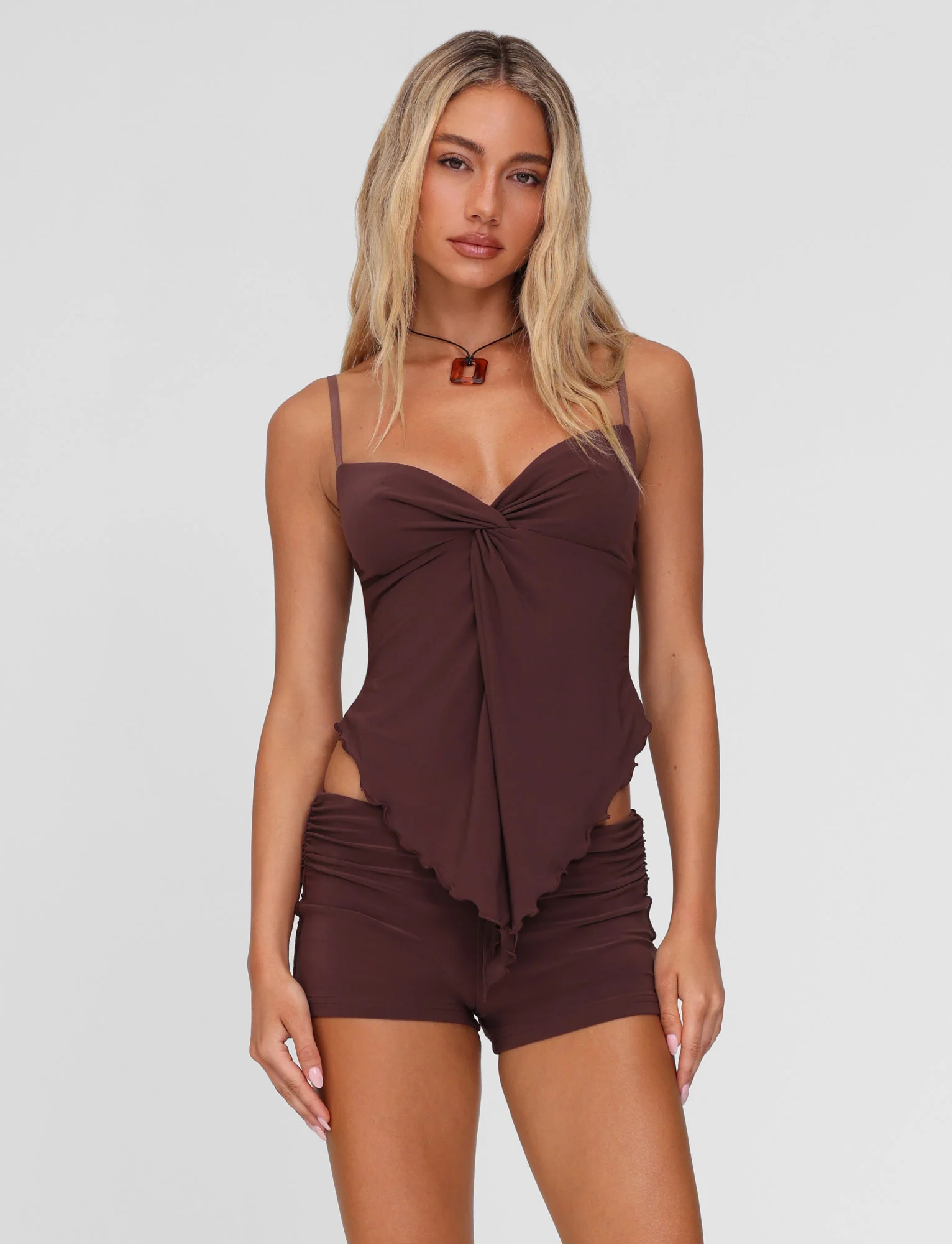 JOVIENNE SHORT - BROWN : CHOCOLATE - Image 3