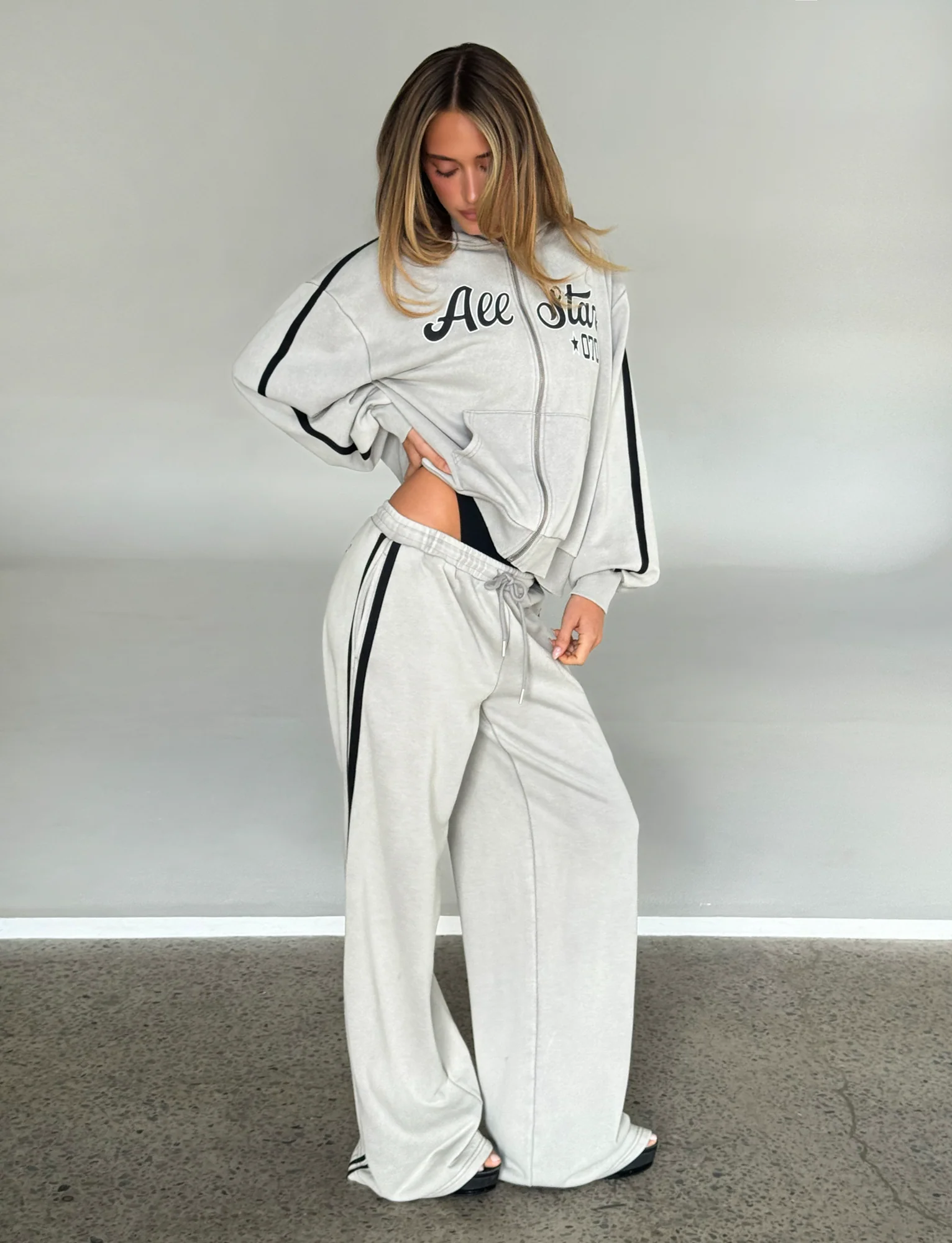 PAYTON TRACKPANT - STONE - Image 2